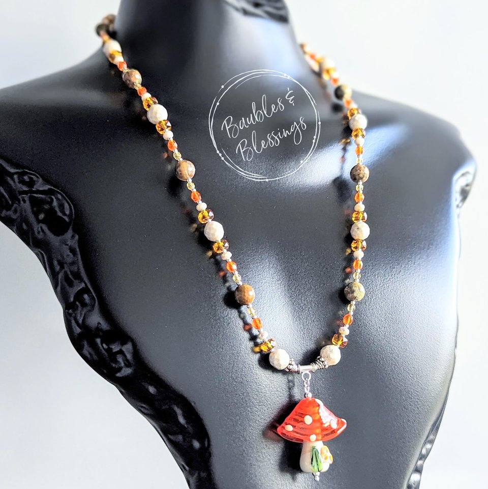 Mushie Spinner Necklace with Riverstone & Rhyolite