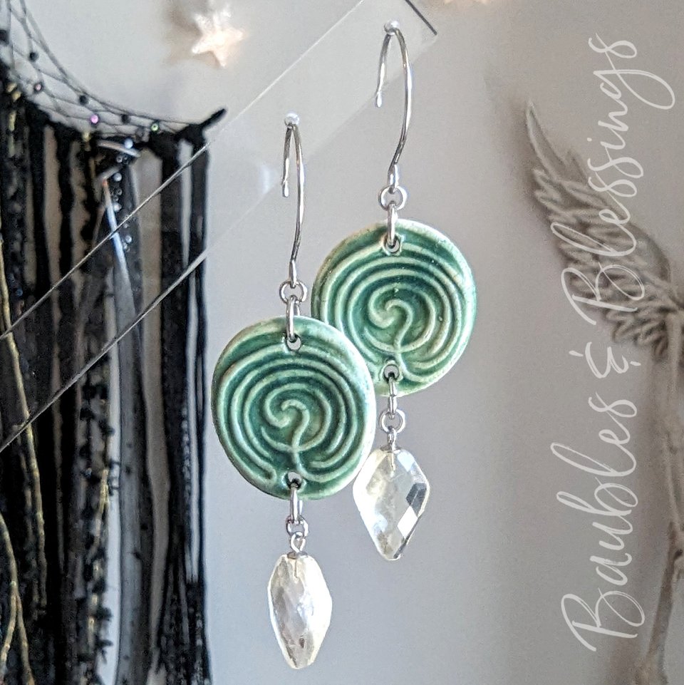 Green Labyrinth Earrings with Faceted Citrine Drops