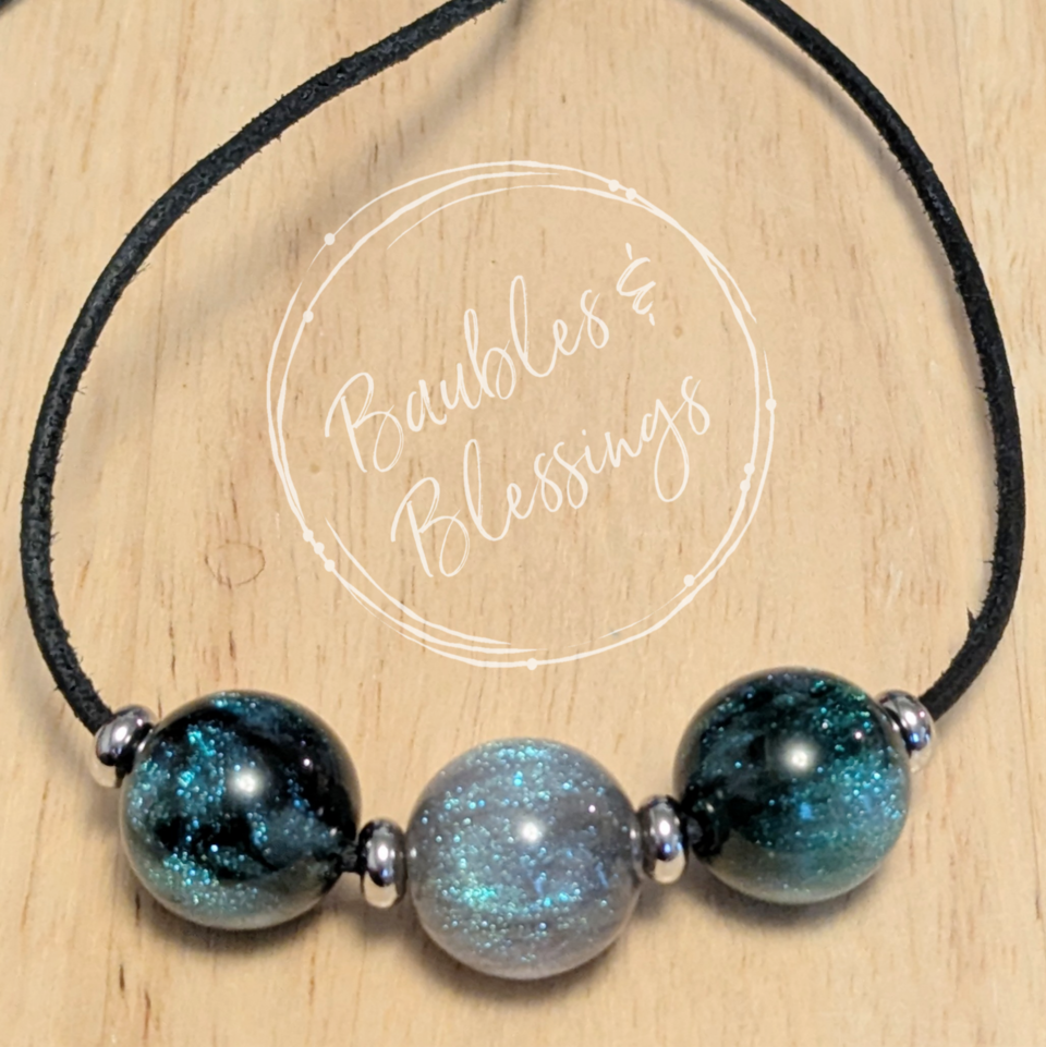 Green & Gray Glittery Resin Ball Fidget Necklace