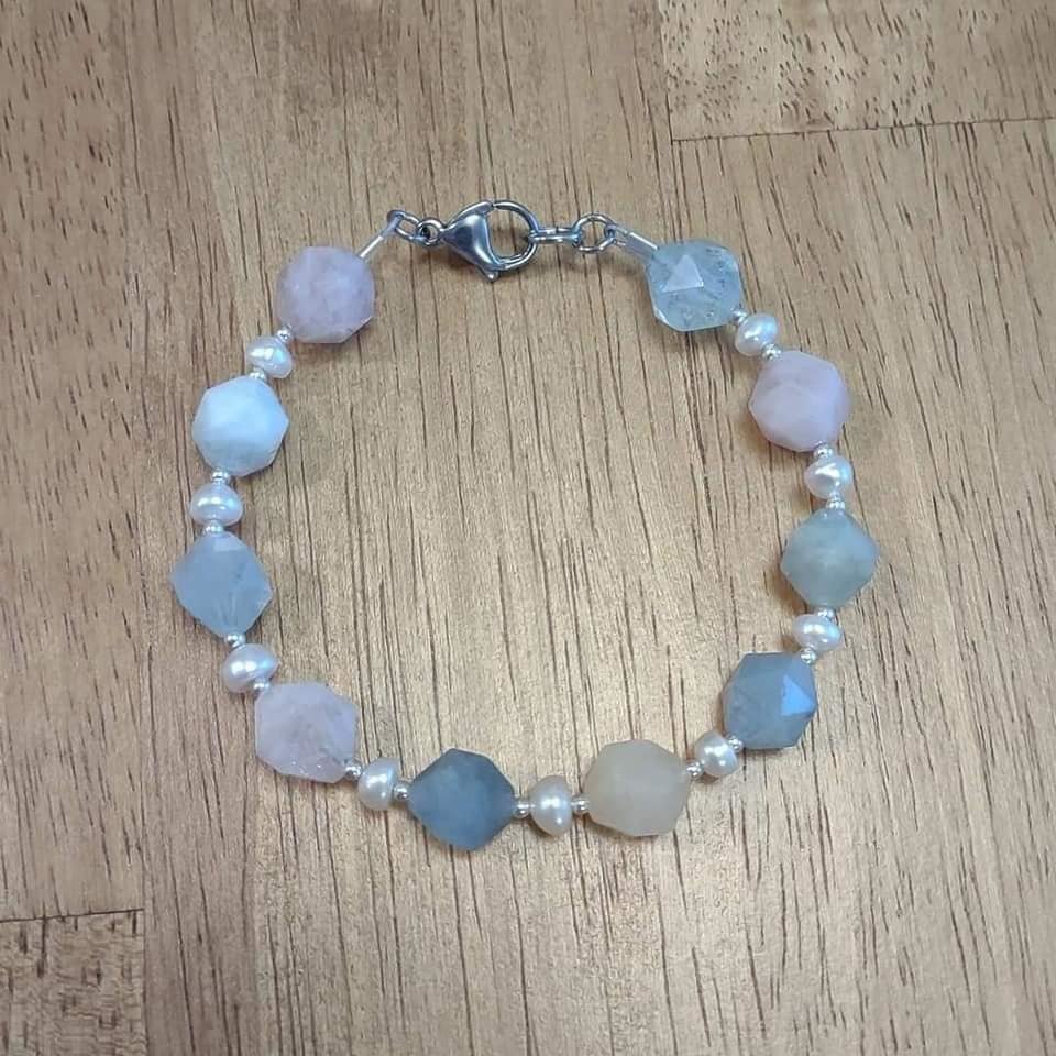 Mixed Beryl & Freshwater Pearl Bracelet