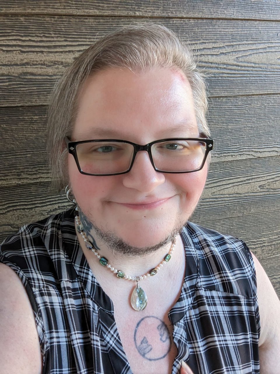 Abalone/Pāua Teardrop Necklace with Freshwater Pearls