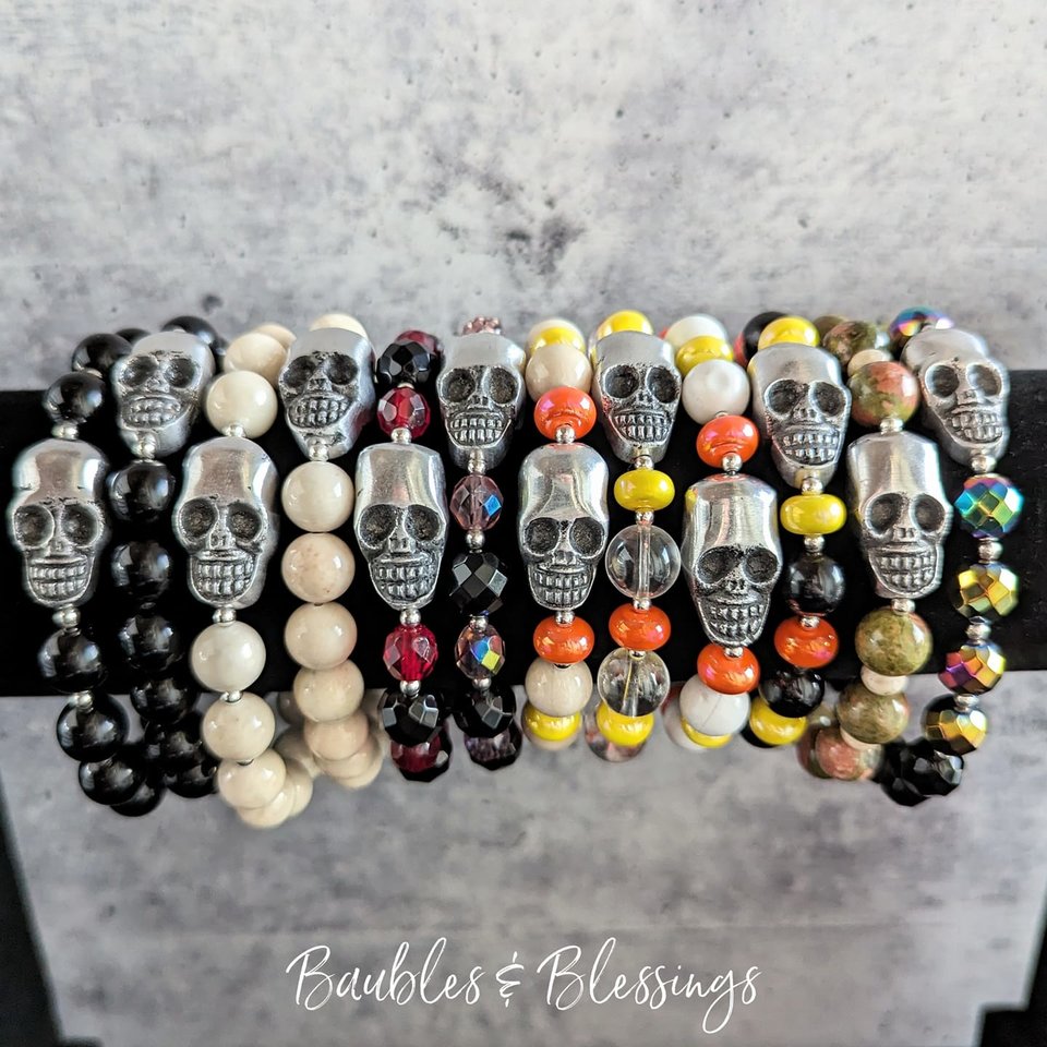 Chunky Bracelets with Aluminum Skulls